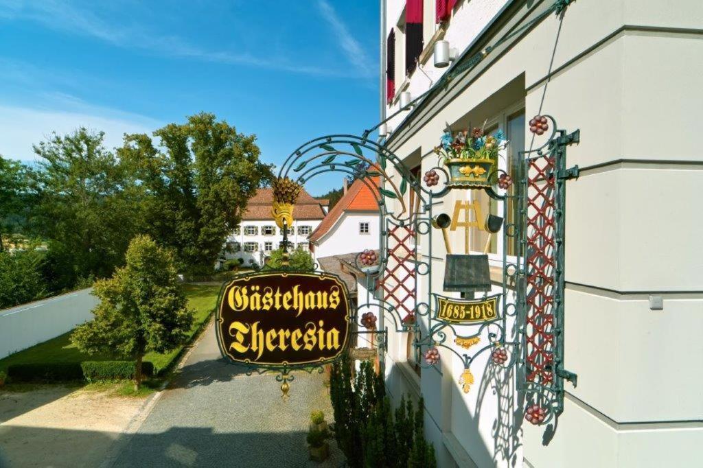 Hotel Gaestehaus Theresia Garni Muhlheim an der Donau Eksteriør bilde